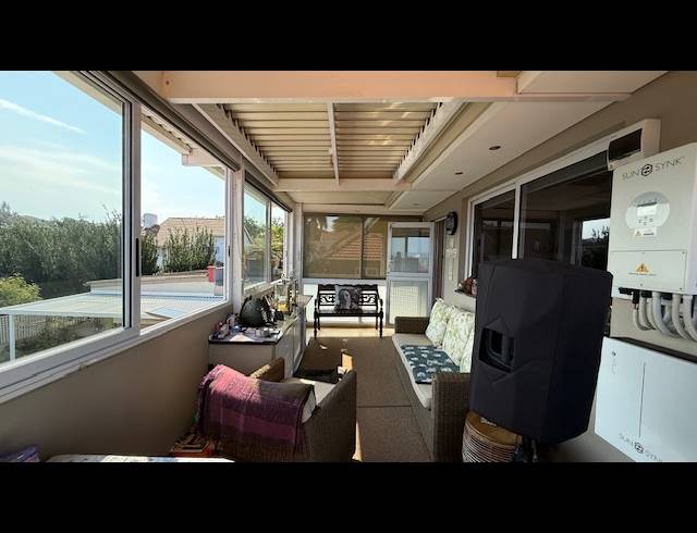 6 BEDROOM MAISONETTE FOR SALE IN MORNINGSIDE